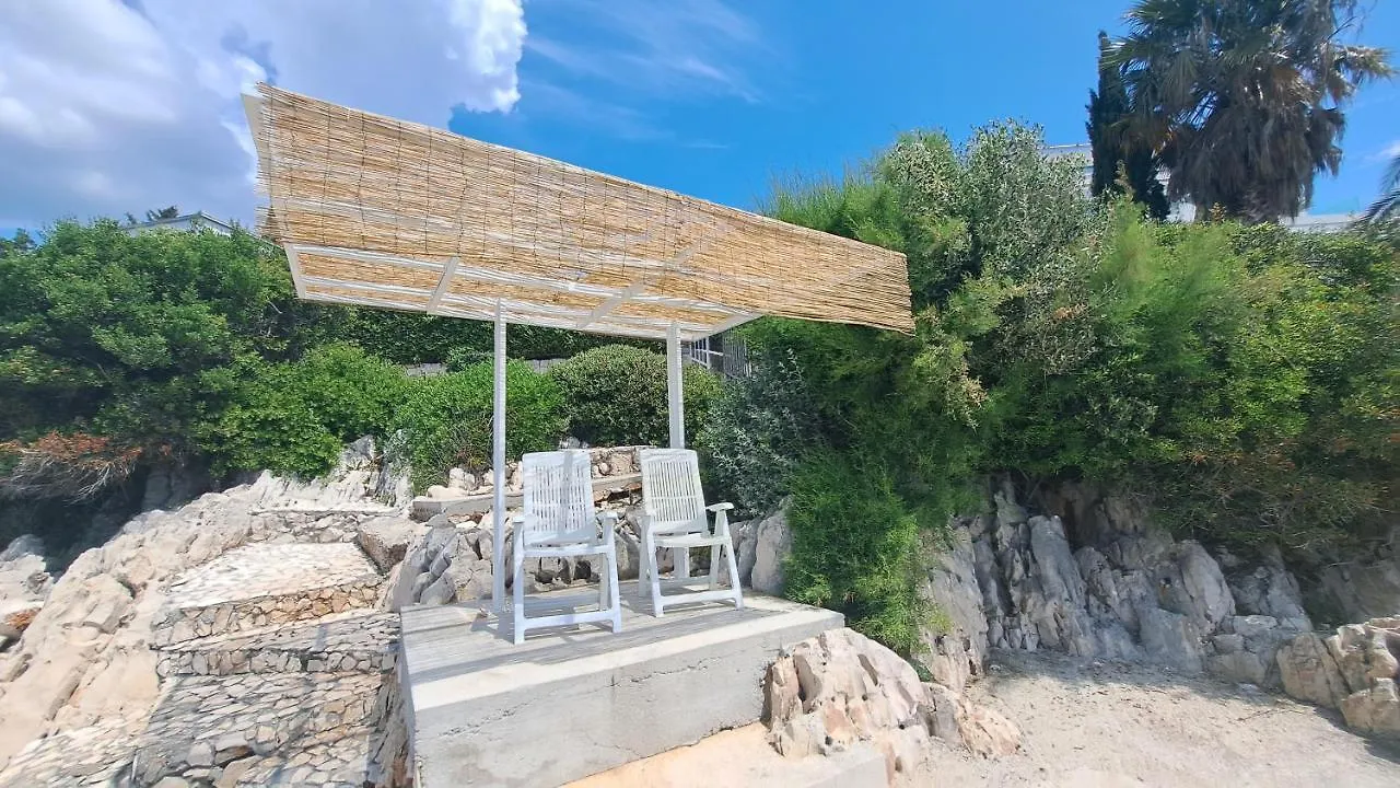 Beach Apartment More Seget Vranjica 0*,